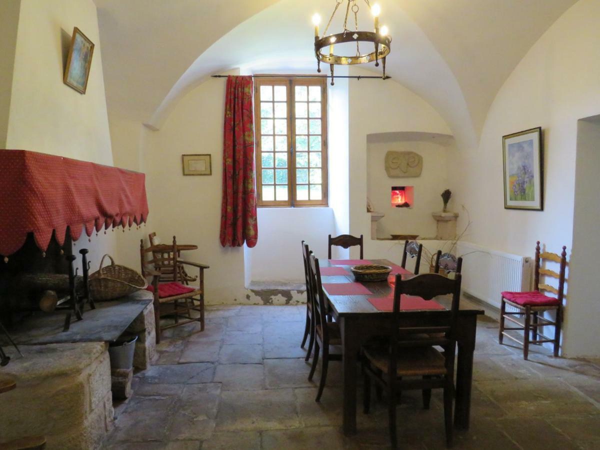 Le Presbytere De Montaigut Montégut Exteriör bild